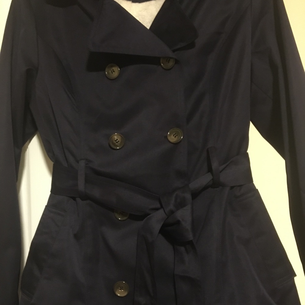 Women’s navy trench jacket with faux fur lining